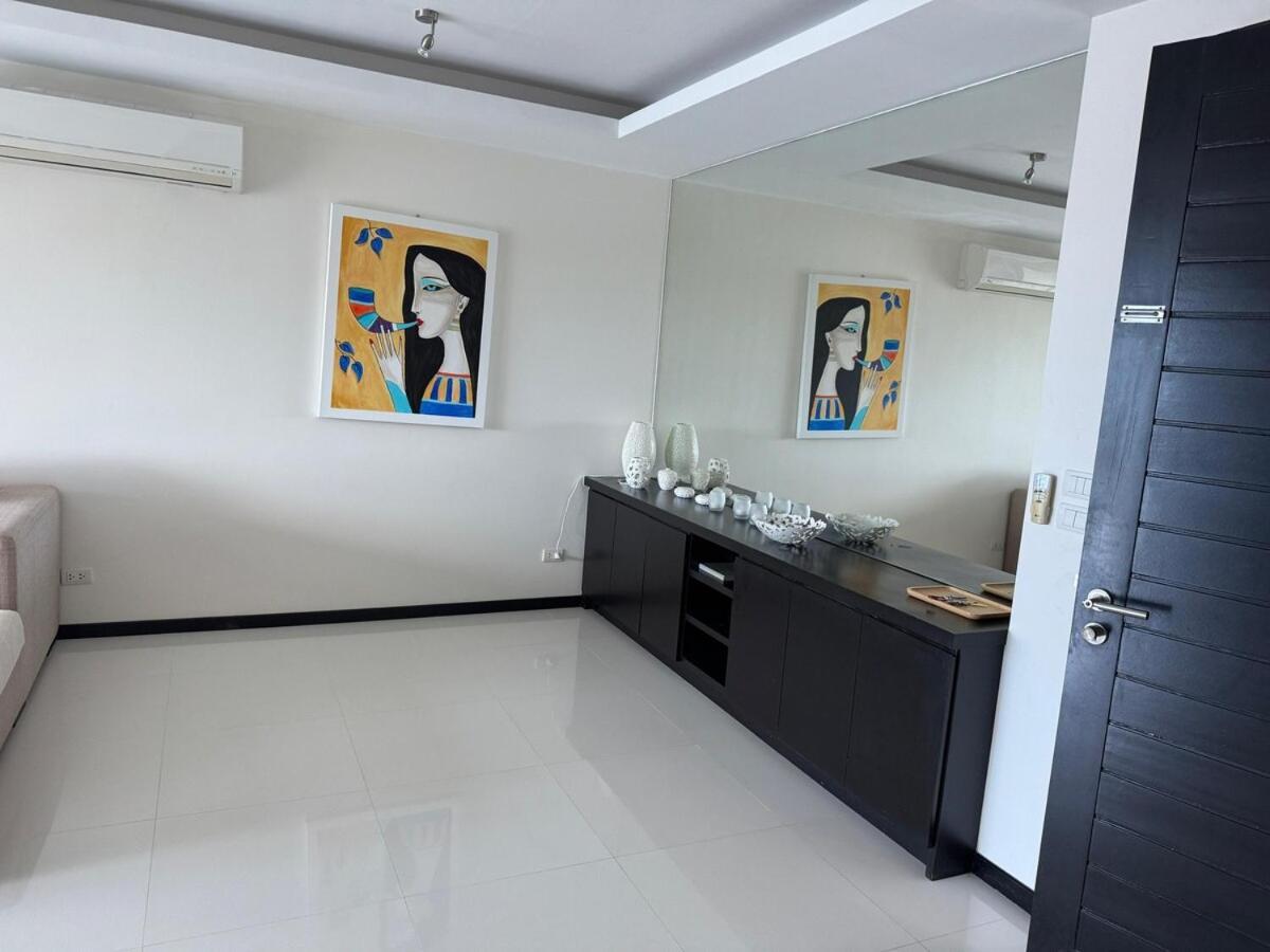 Modern 2-Bedroom Condo In Kamala Near The Beach Екстер'єр фото
