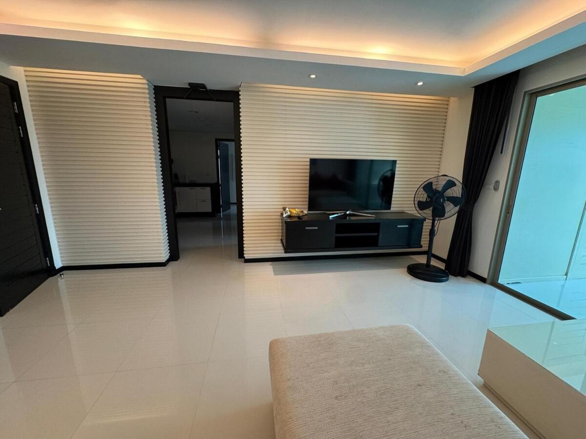 Modern 2-Bedroom Condo In Kamala Near The Beach Екстер'єр фото