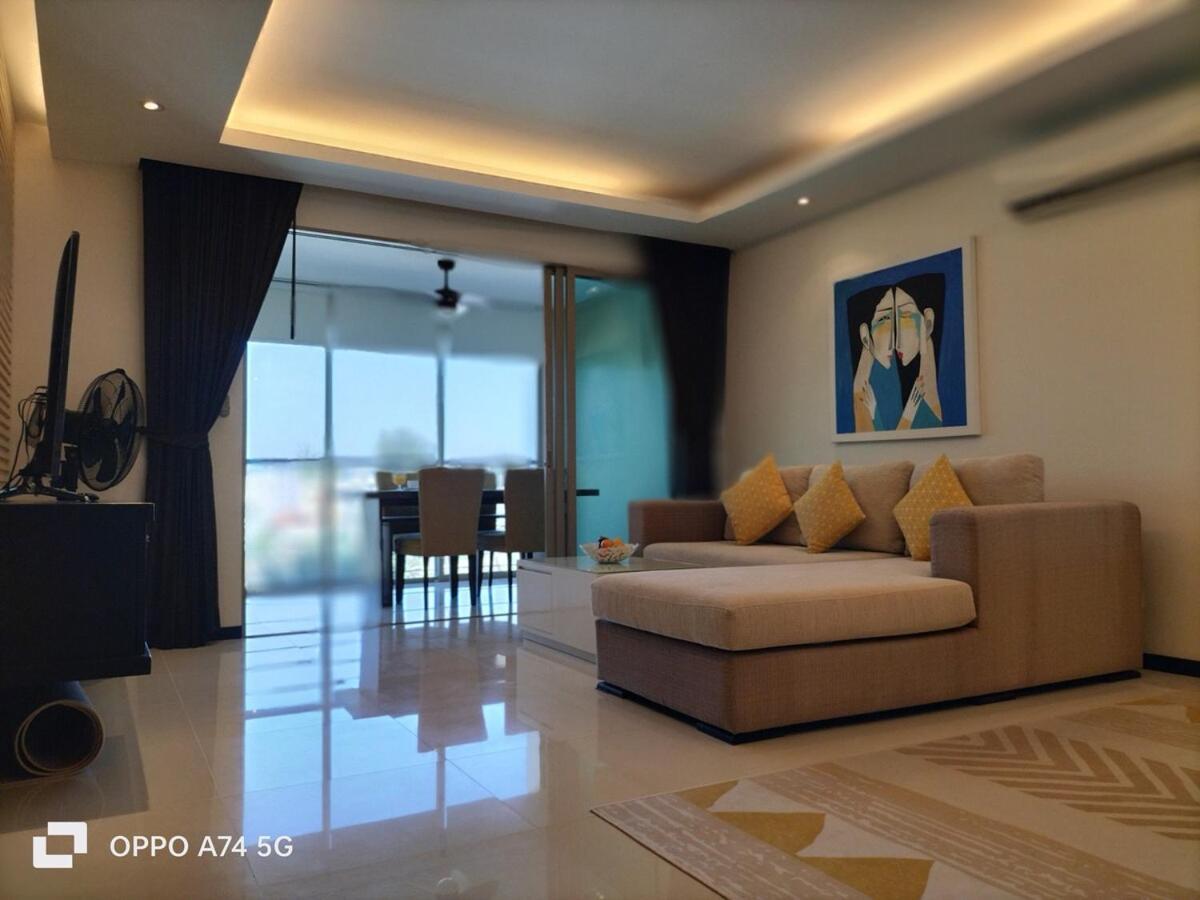 Modern 2-Bedroom Condo In Kamala Near The Beach Екстер'єр фото