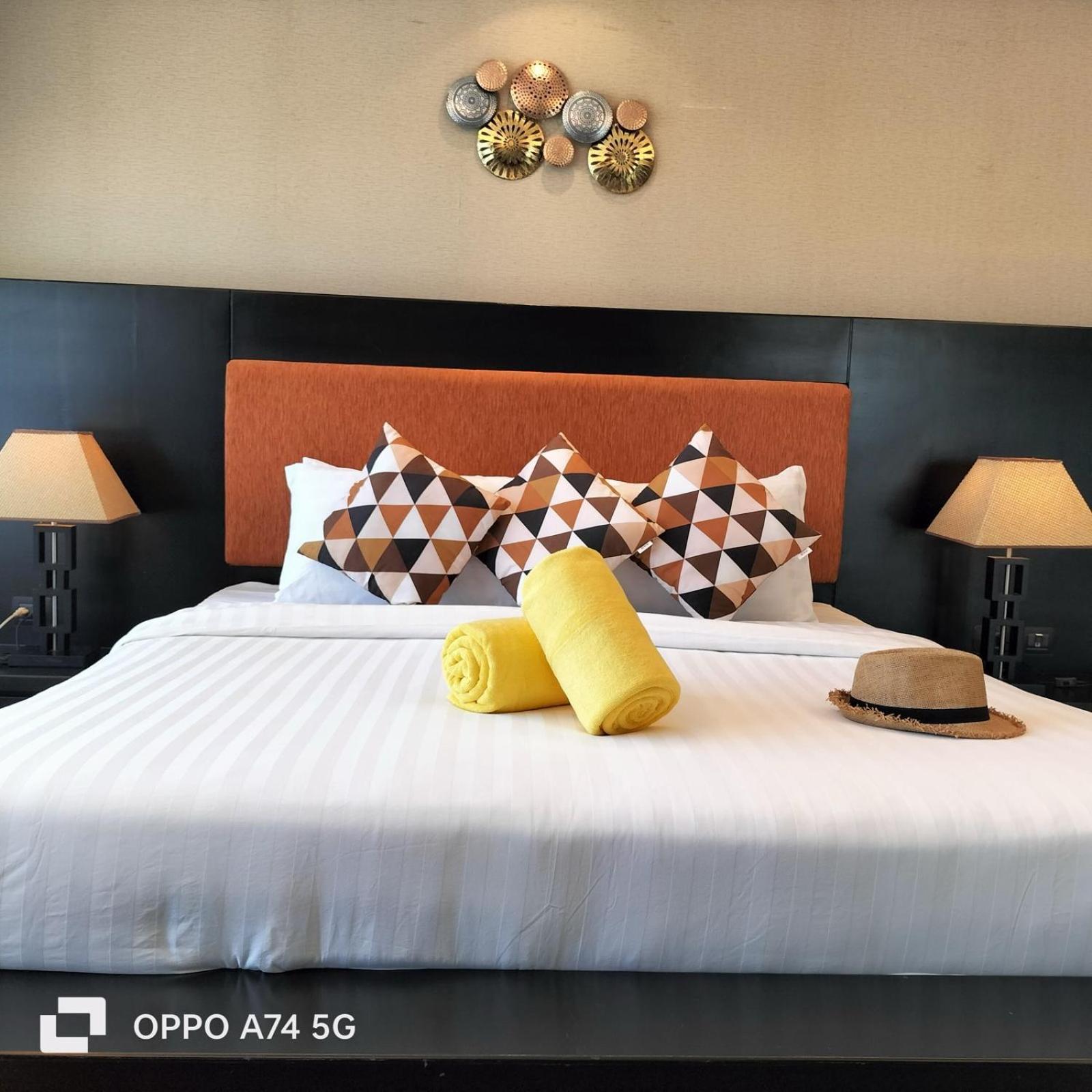 Modern 2-Bedroom Condo In Kamala Near The Beach Екстер'єр фото