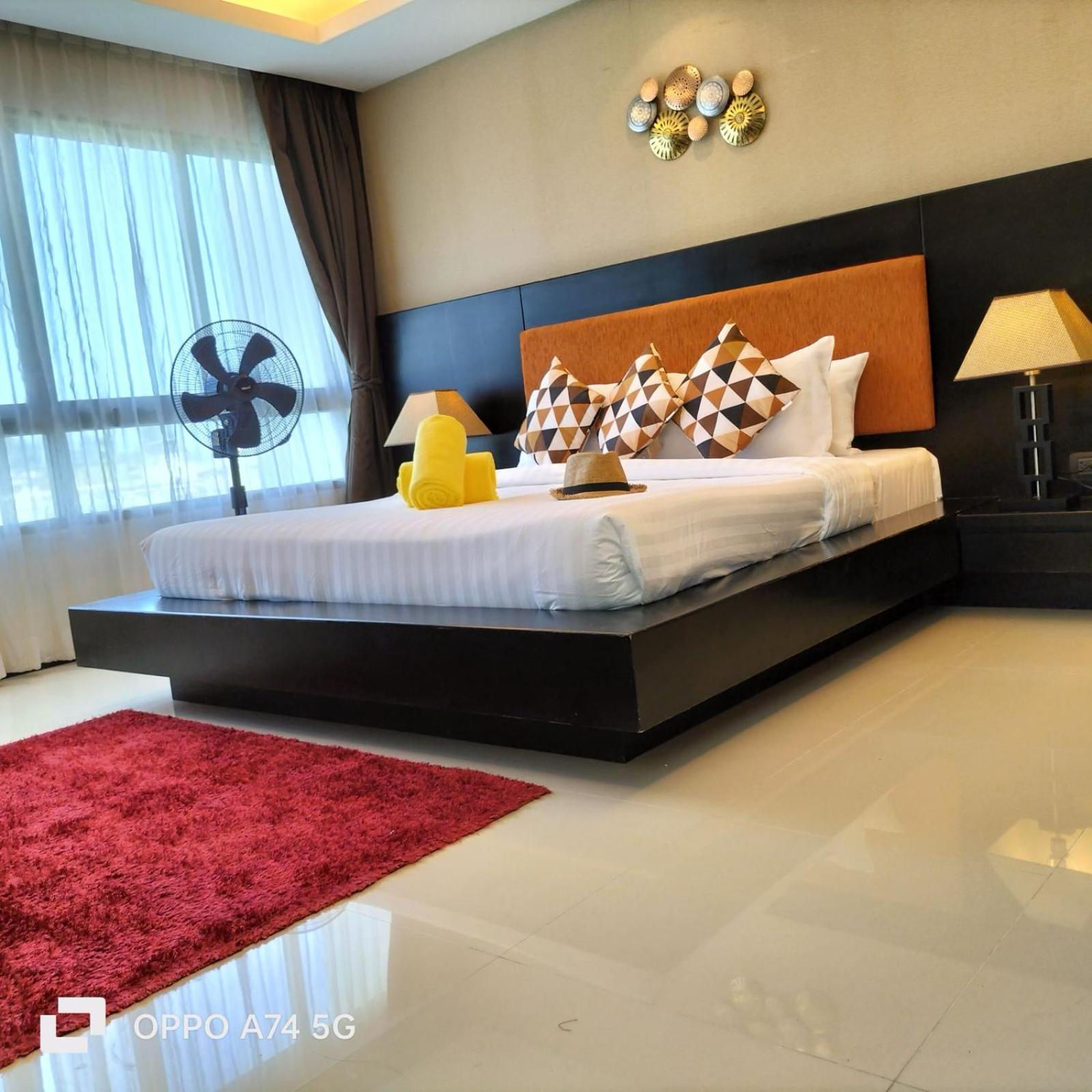 Modern 2-Bedroom Condo In Kamala Near The Beach Екстер'єр фото